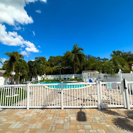 1K Bed Studio Apt With Shared Pool 16 Apartment Clearwater Exterior photo